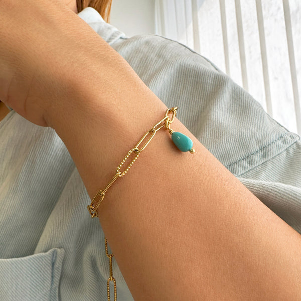 Turquoise bracelet with a Paperclip chain