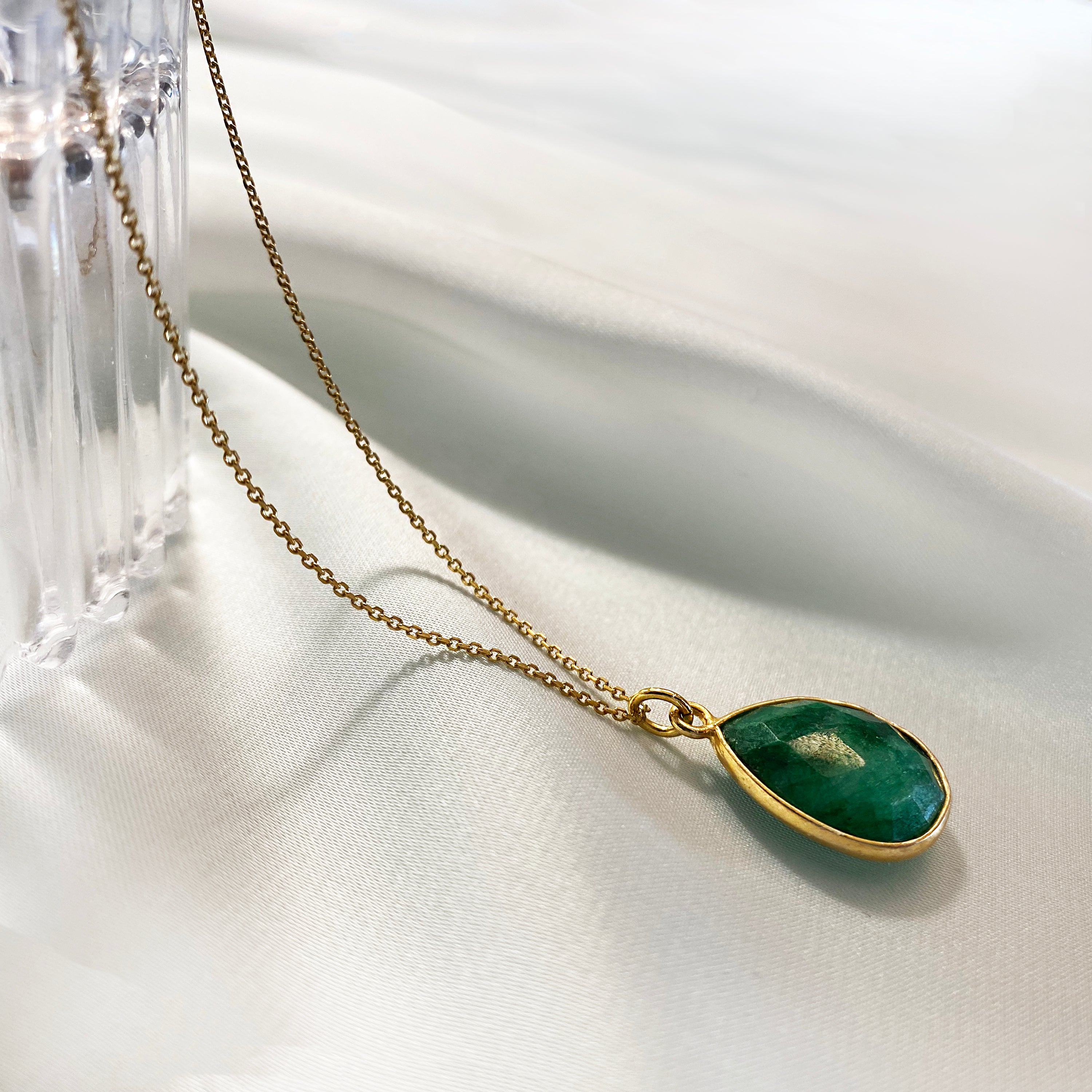 Emerald birthstone necklace. Silver 925