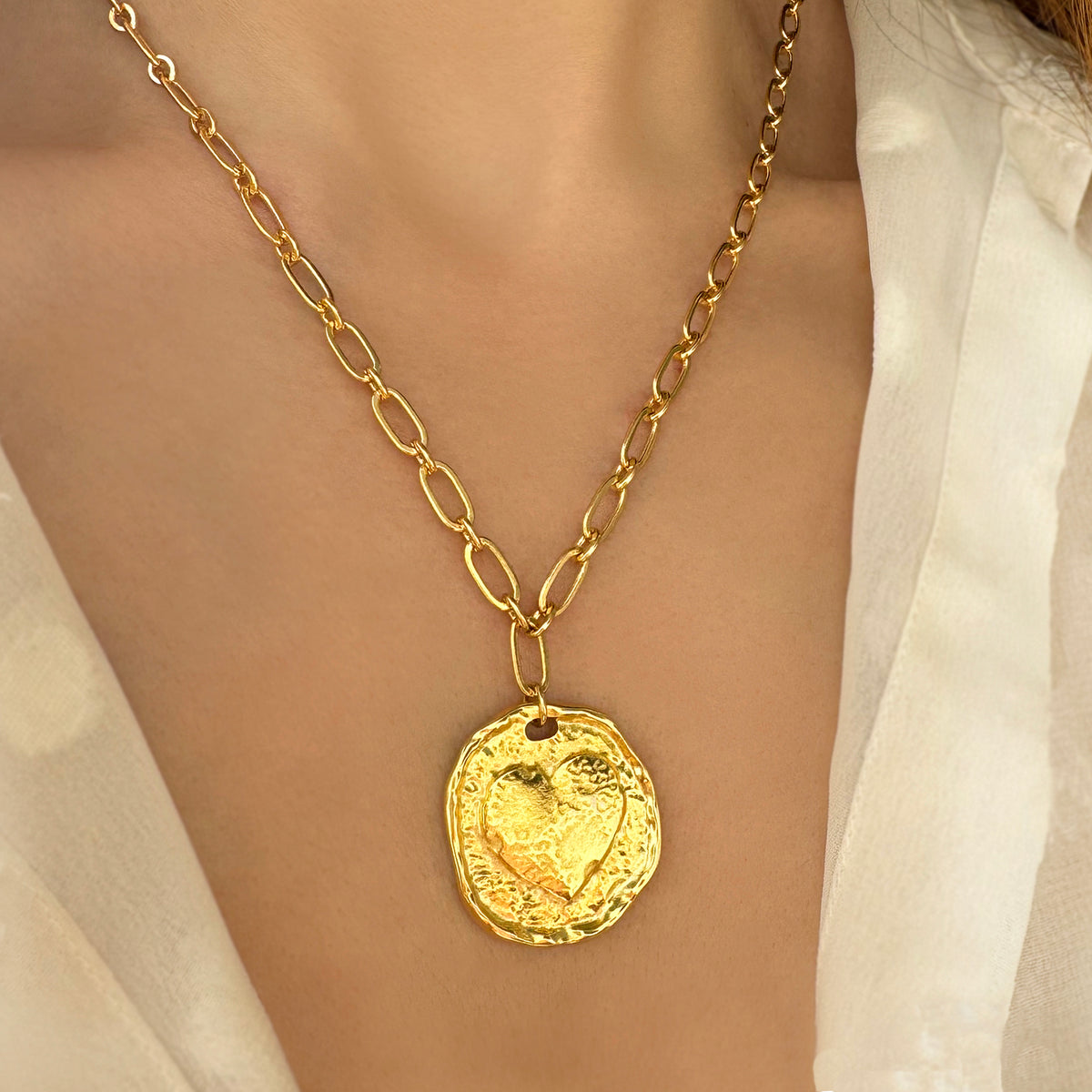 Chunky Heart Disc Pendant Necklace