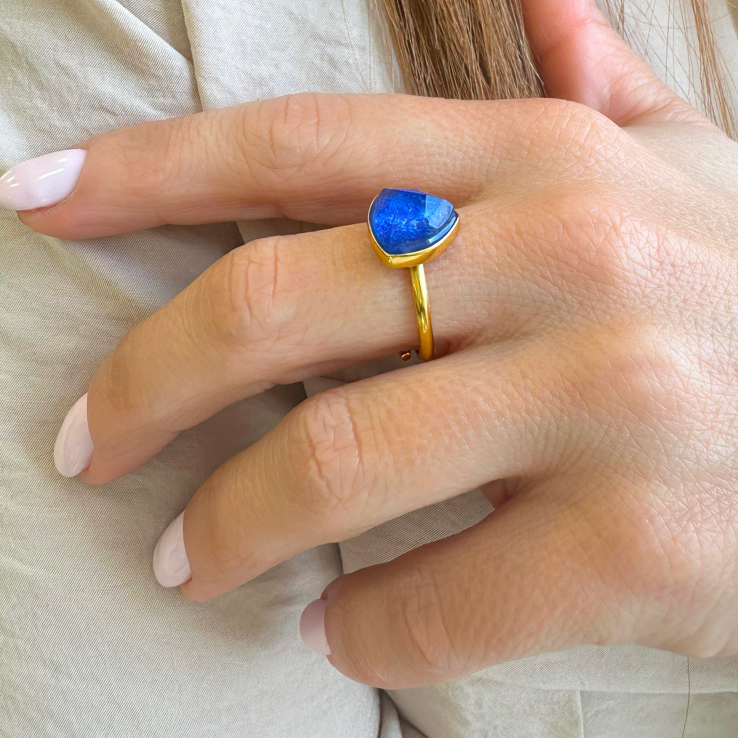 Raw lapis lazuli gemstone ring