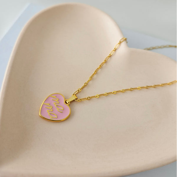 Mama Necklace with a pink heart pendant