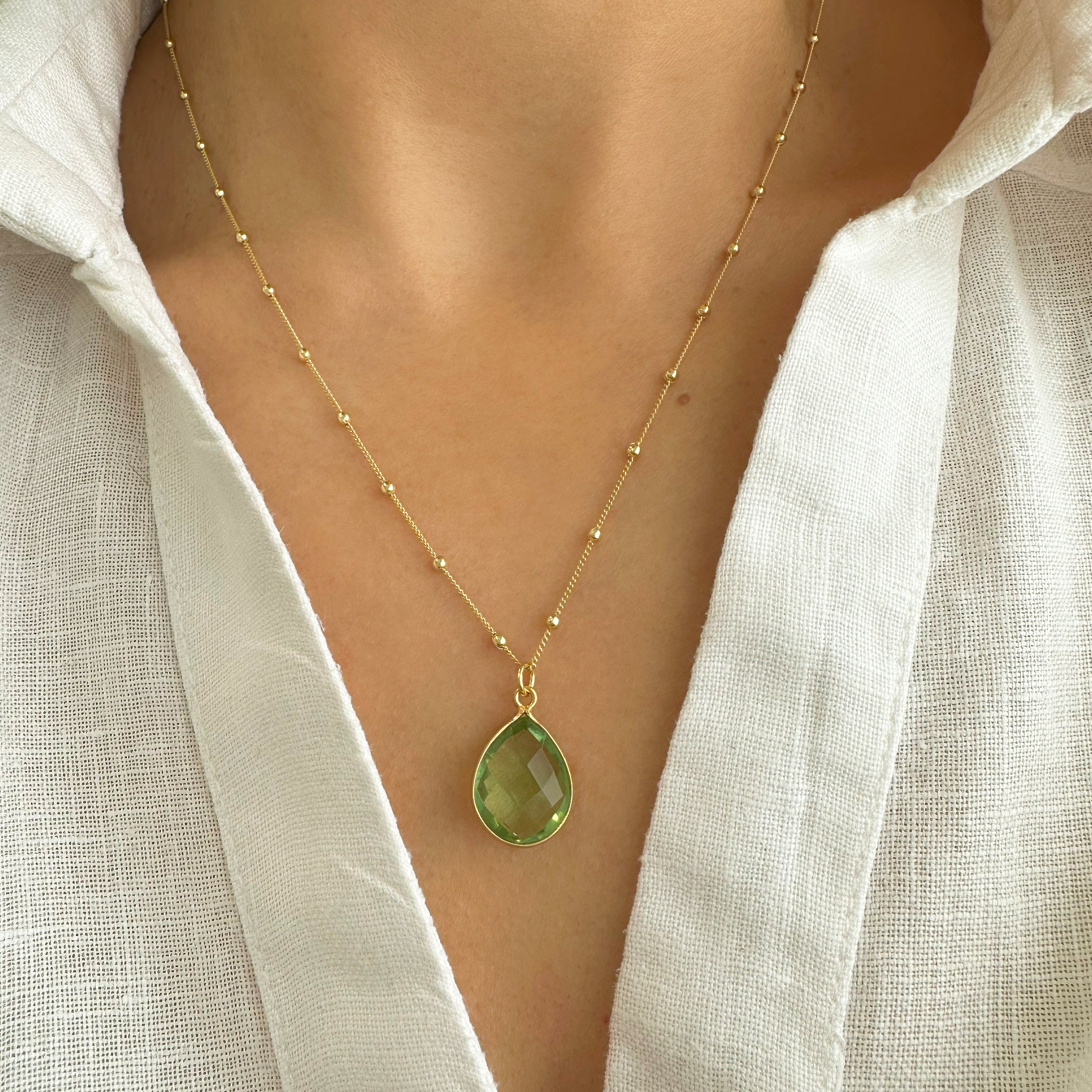 Κολιέ Peridot δάκρυ σε Satellite αλυσίδα 