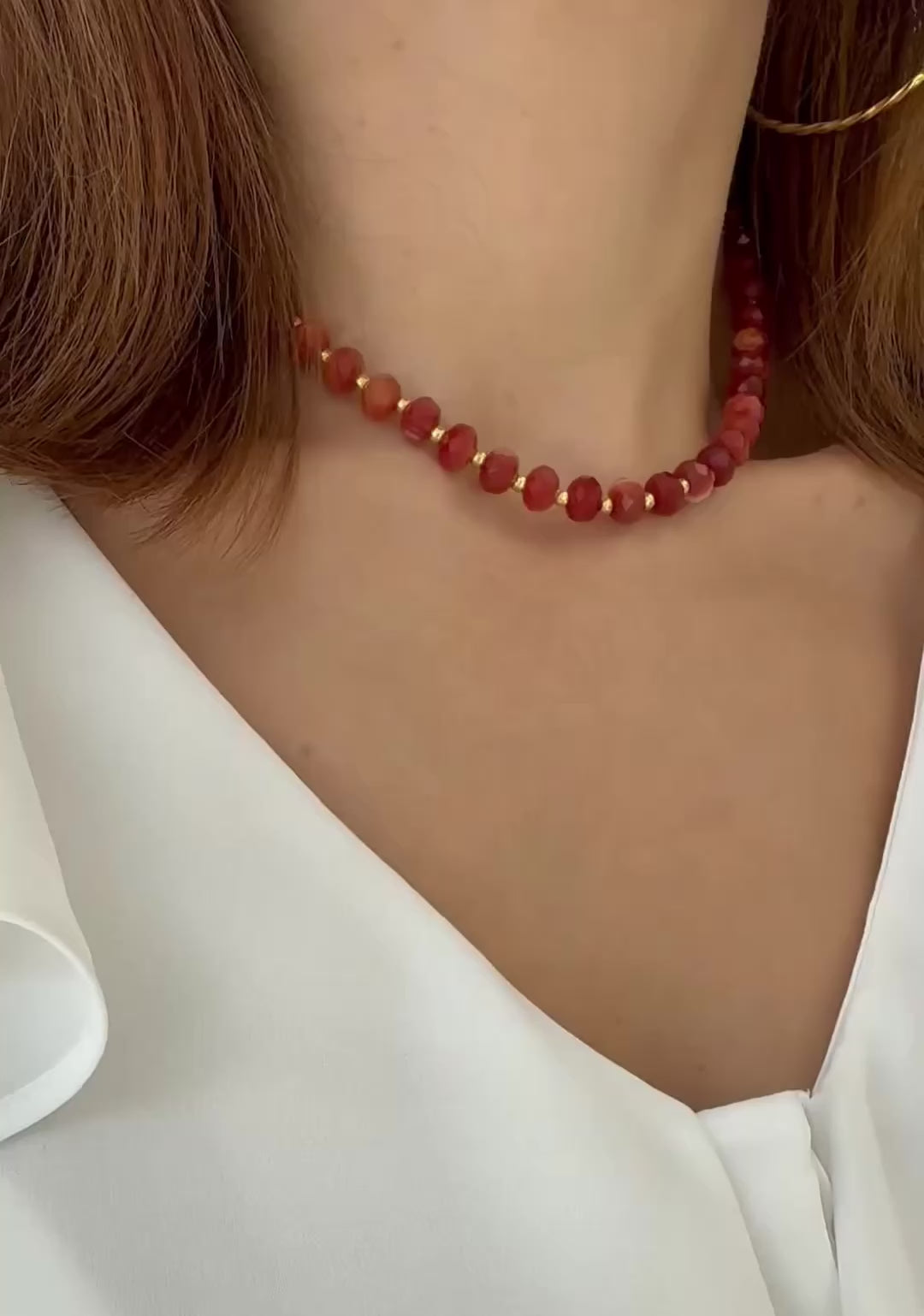 Load video: Natural Agate Beaded Choker Necklace