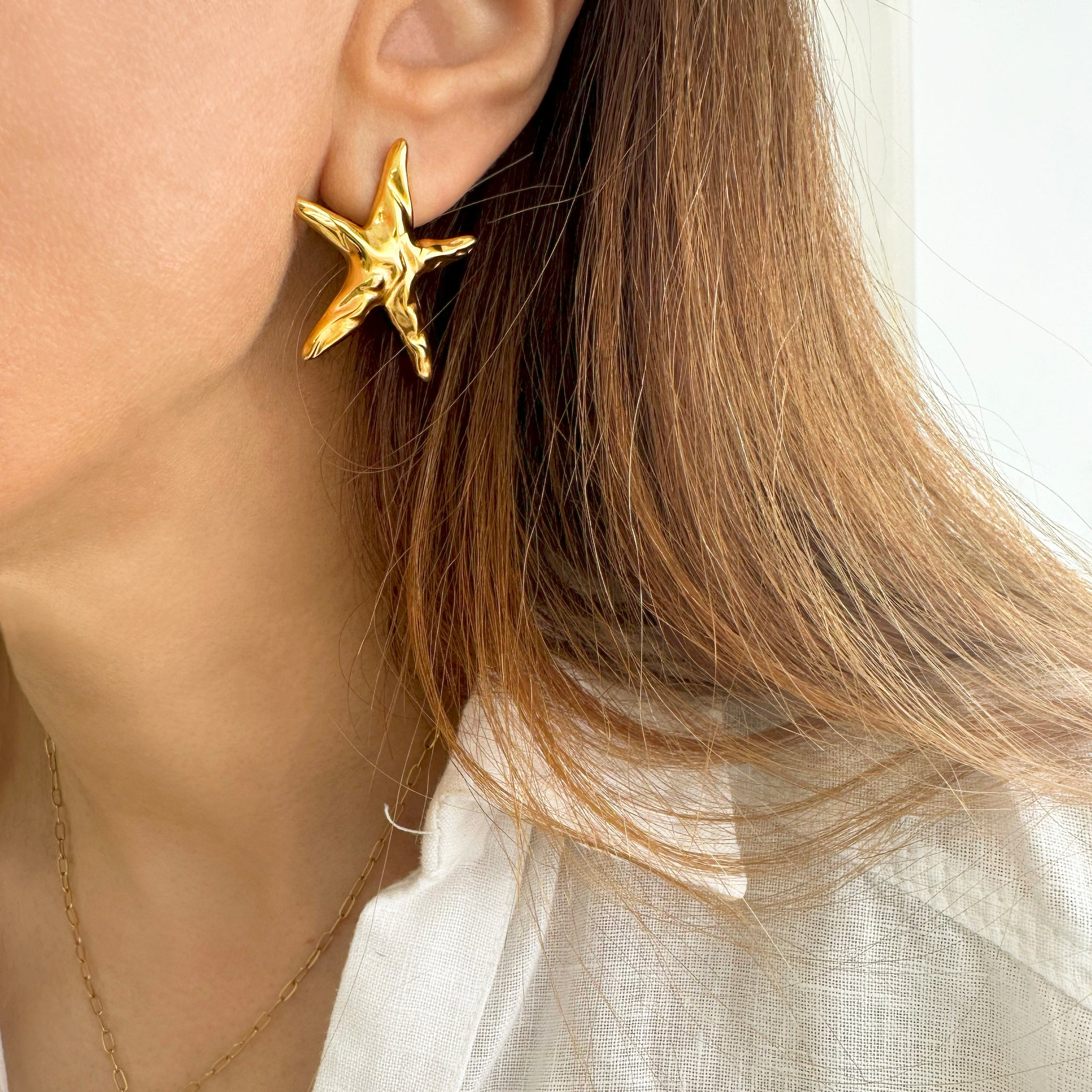 Starfish stud earrings