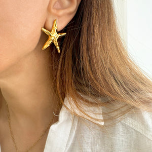 Starfish stud earrings