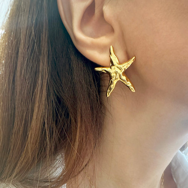 Starfish stud earrings