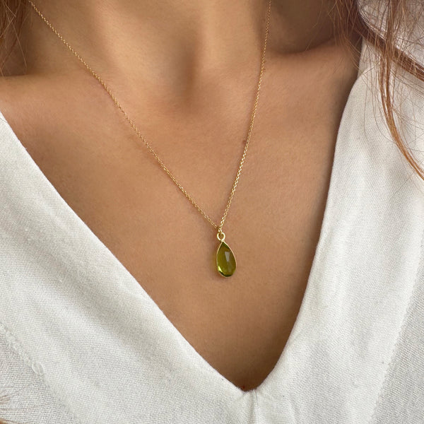 Tiny Peridot drop pendant necklace