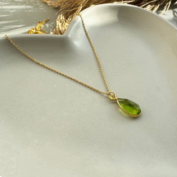 Tiny Peridot drop pendant necklace