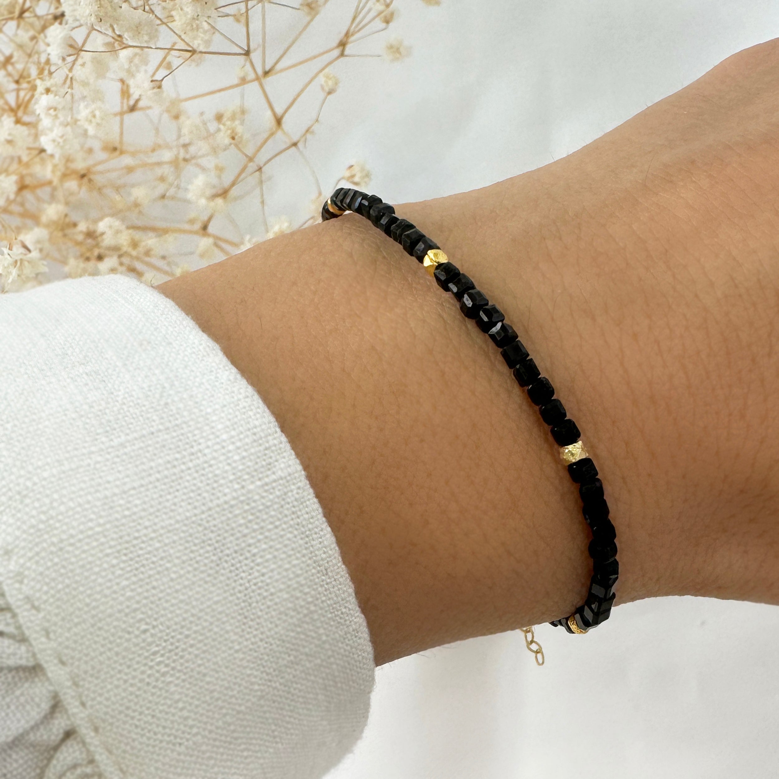 Βραχιόλι με τουρμαλίνη & minimal στοιχεία. Ασήμι 925