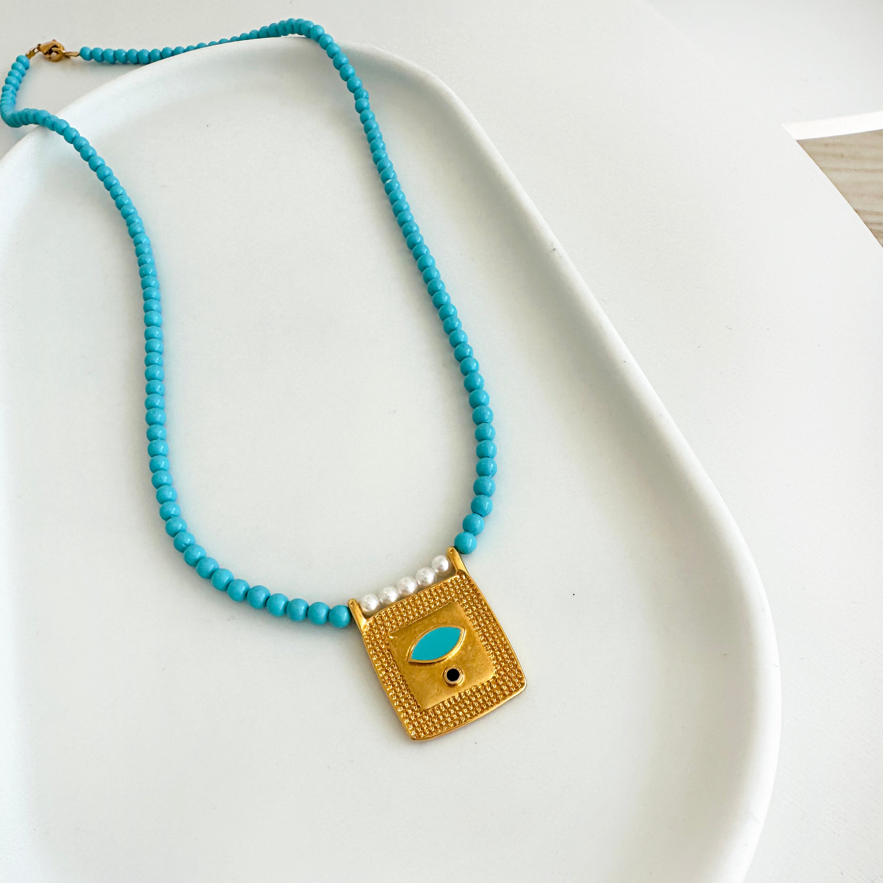 Turquoise summer eye necklace