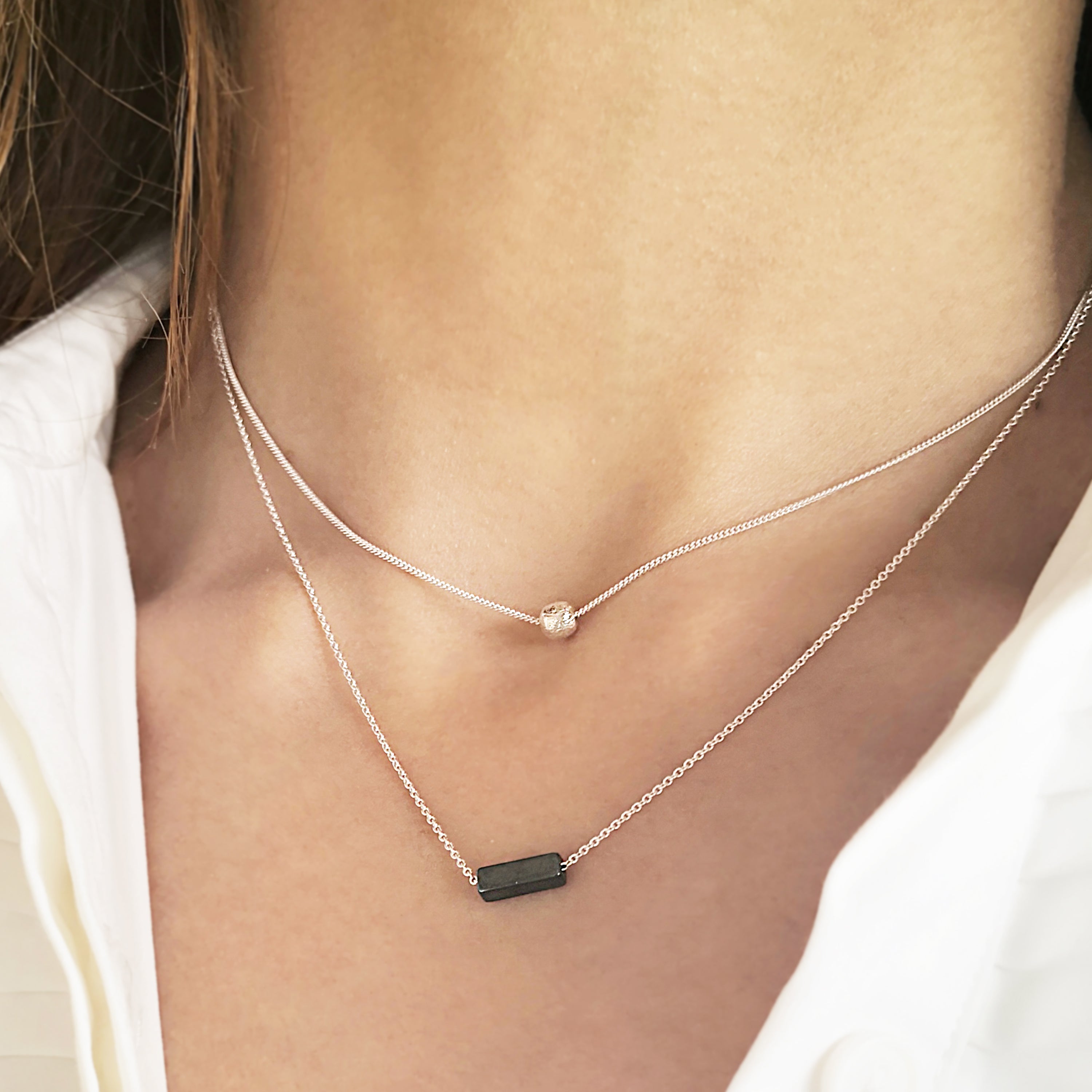 2 Layers Necklace in minimal style