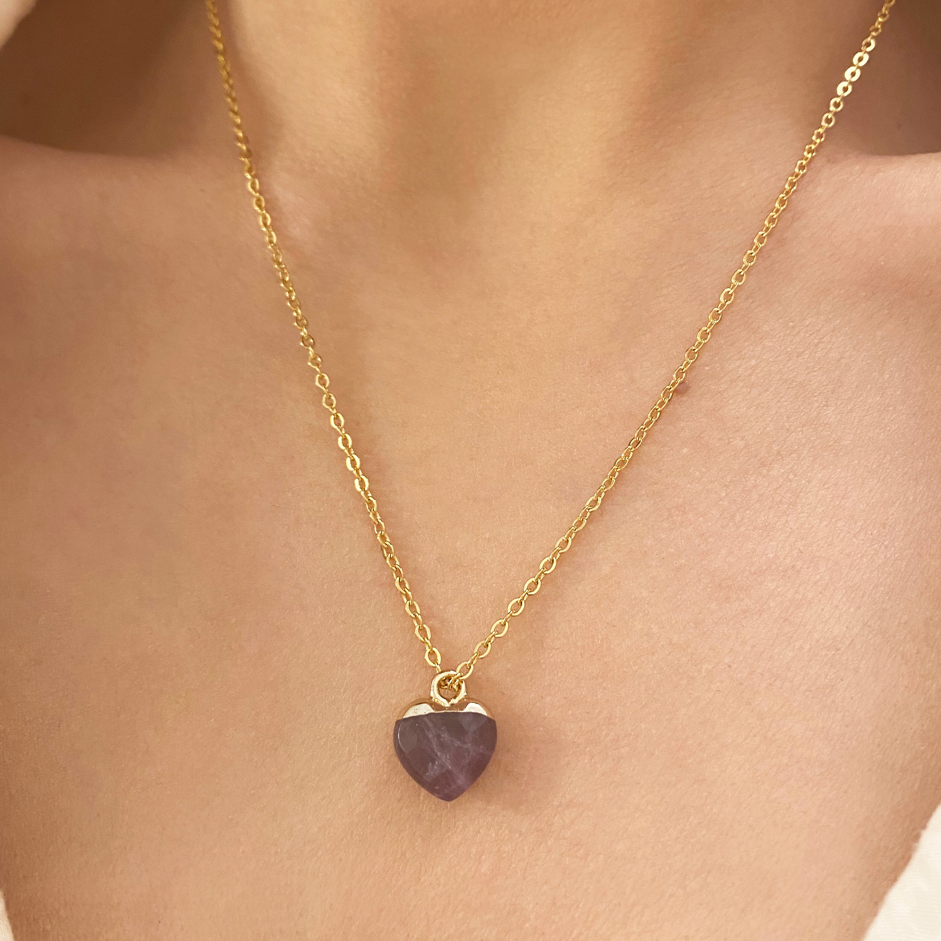 Minimalist Necklace with a heart pendant with gemstone