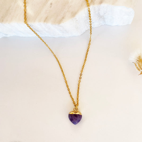 Minimalist Necklace with a heart pendant with gemstone