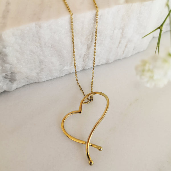 Minimal Necklace with a dainty heart! Sterling silver 925