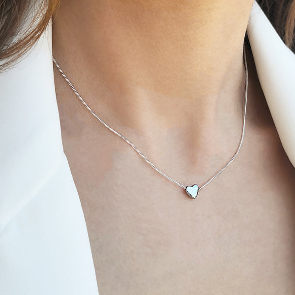 Silver heart necklace in minimal style!
