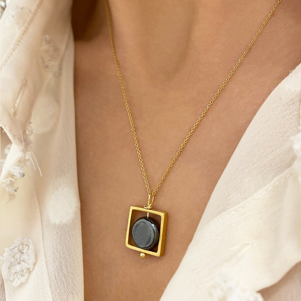 Would you wear fidget necklaces like this?✨💗#heartjewelry #heartneckl... |  TikTok