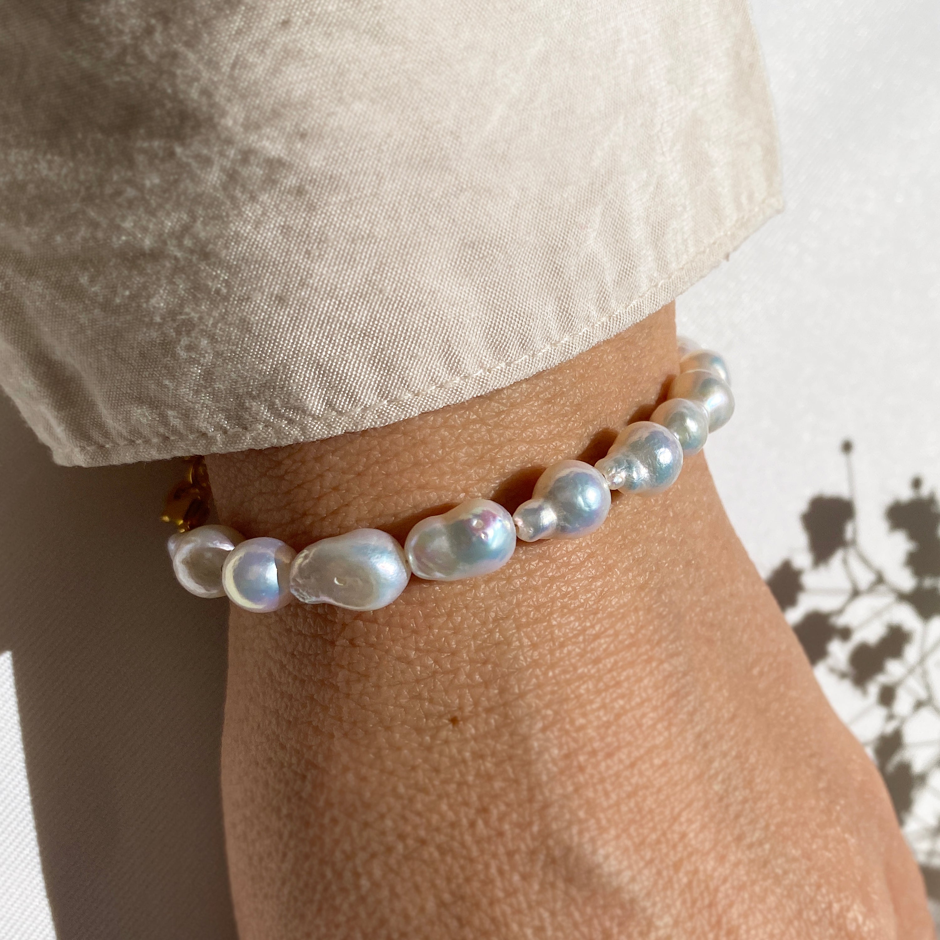 White pearl bracelet | Silver 925 & genuine pearls