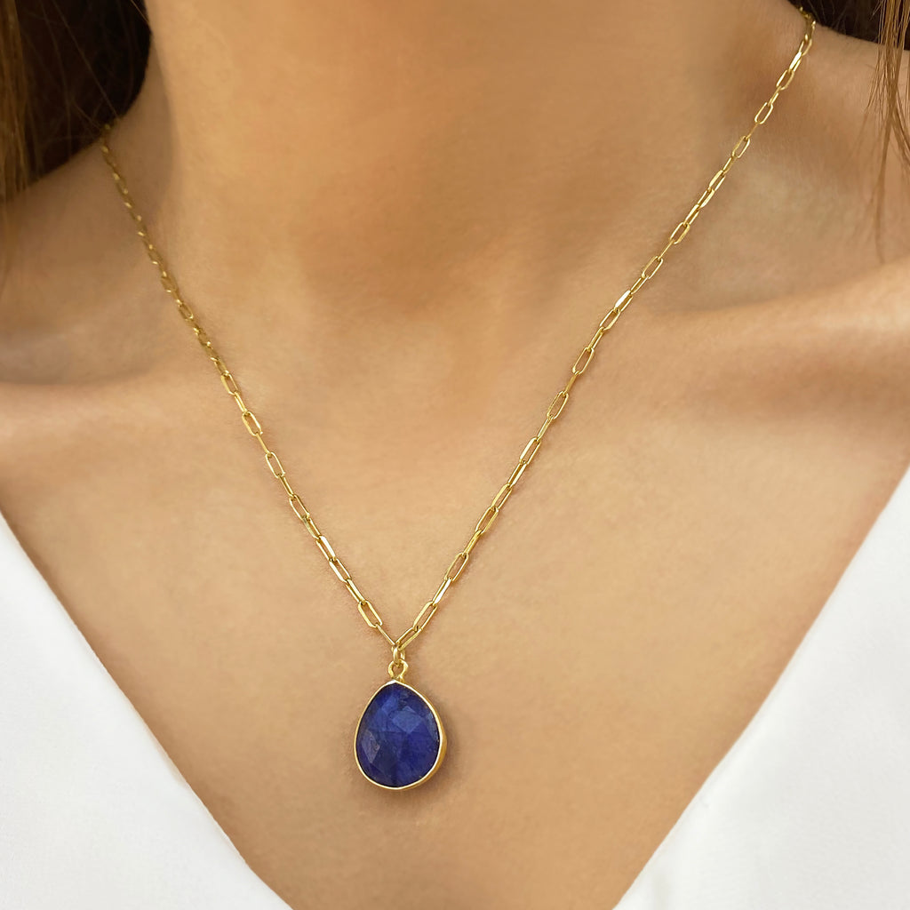 Blue teardrop cut Austrian crystal necklace - Vintage style jewellery