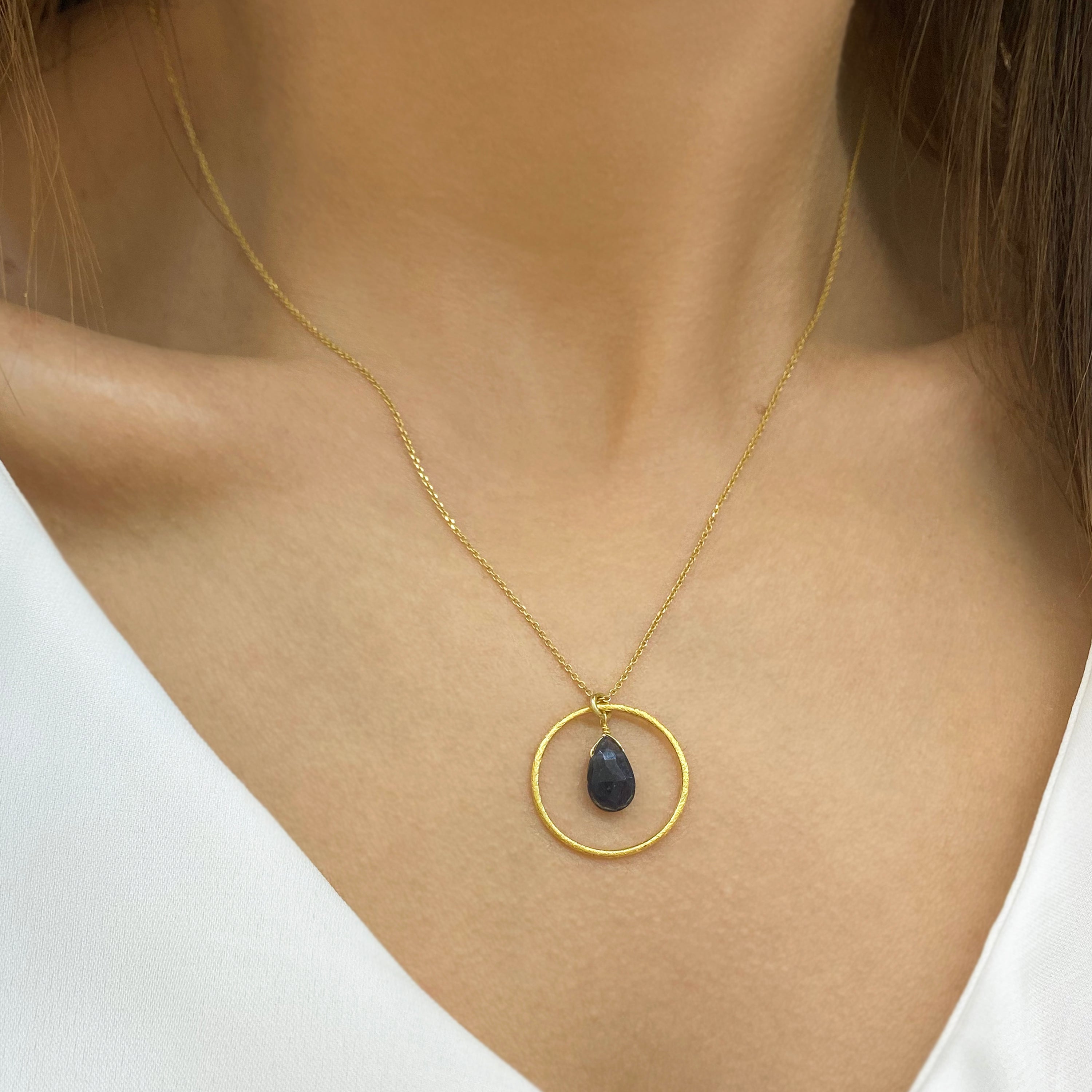 Raw Blue Sapphire Necklace - Fidget necklace