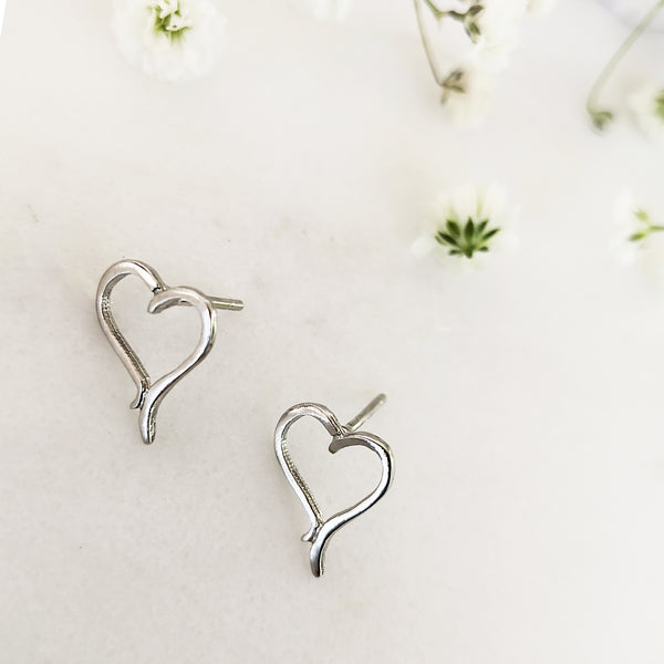 Tiny Heart Stud Earring - Silver 925