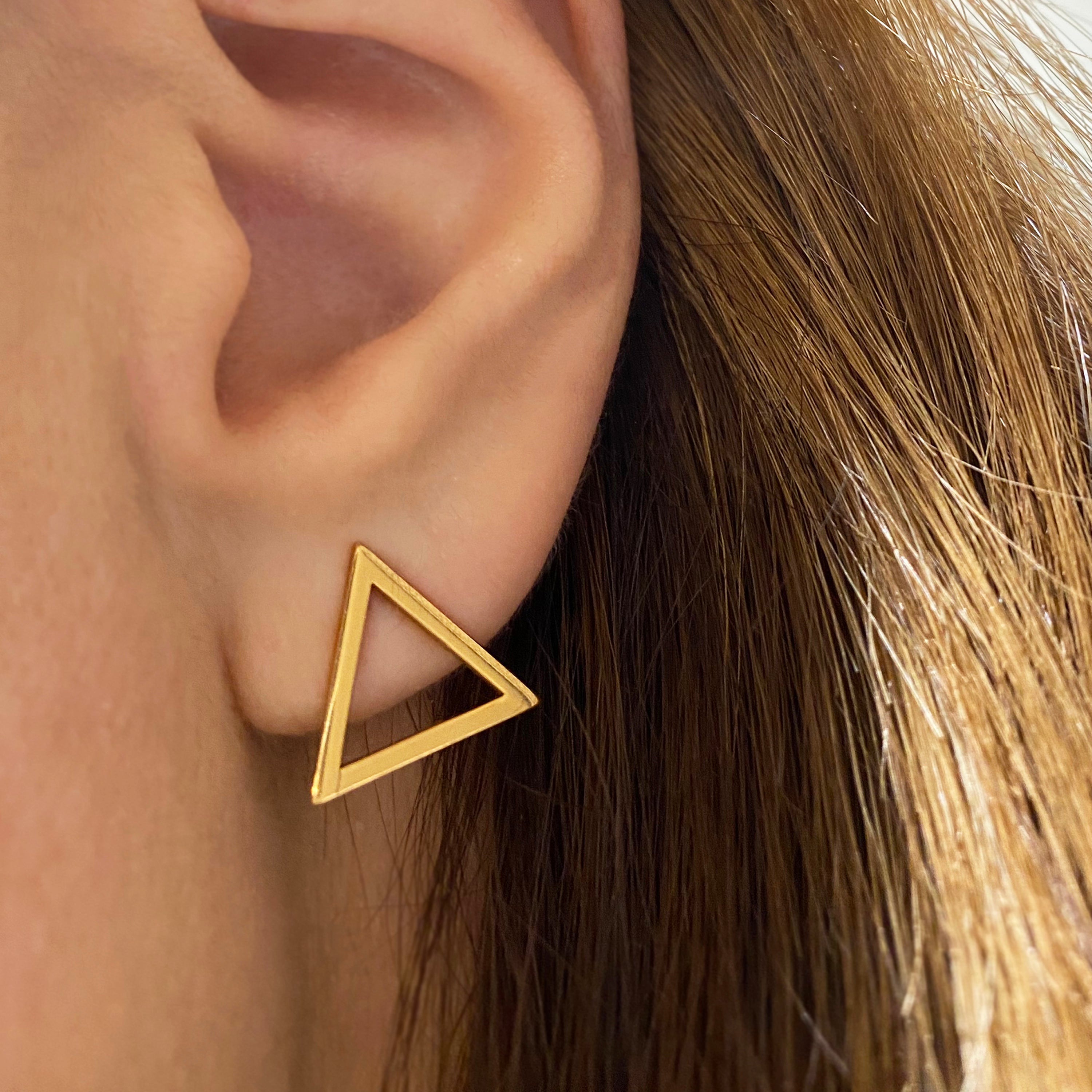 Triangle Stud earrings - Triangular Minimalist Earrings - Silver 925