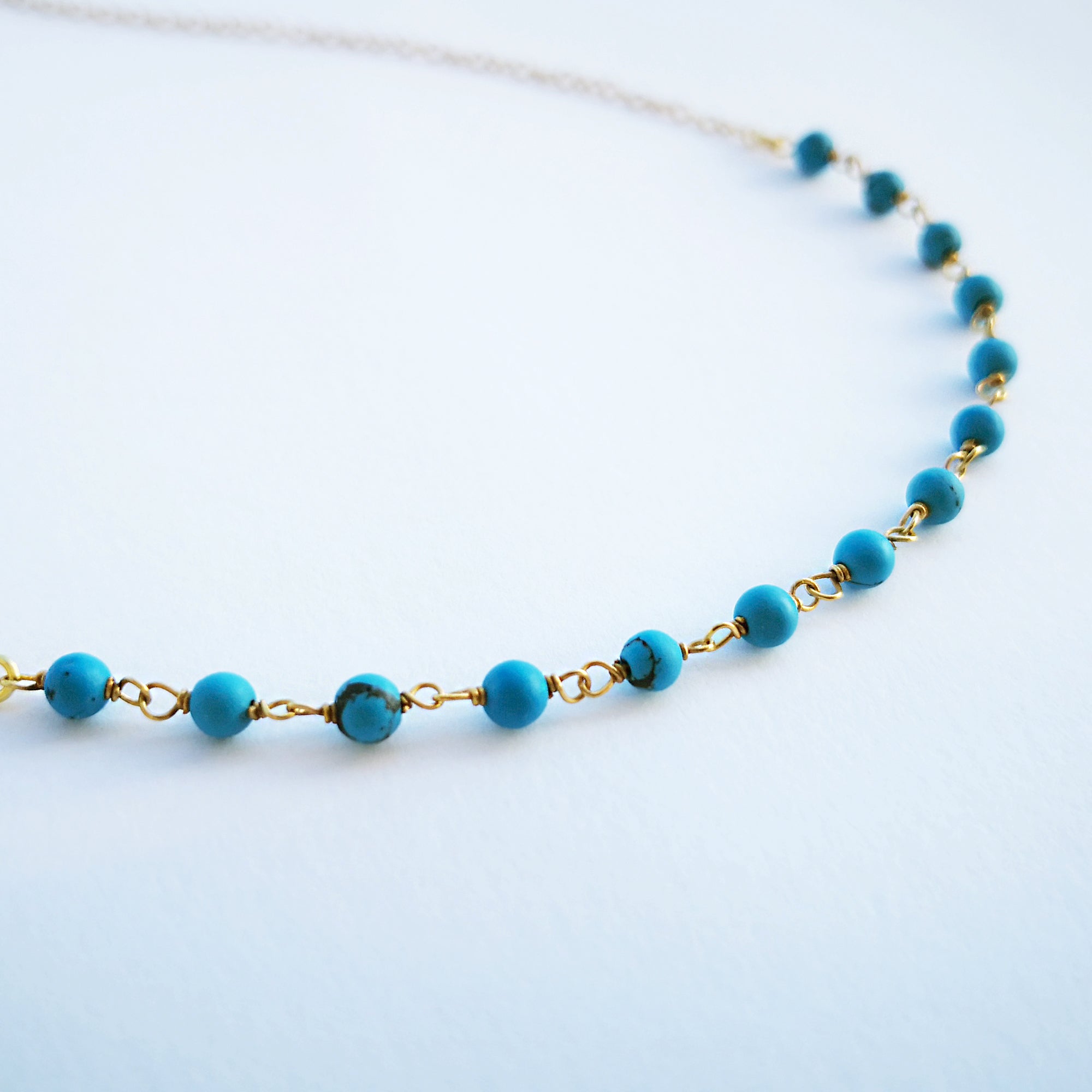 Turquoise Dainty Necklace with Turquoise gems and silver 925